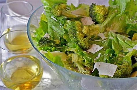 Escarole Salad with Roasted Broccoli and Tapanade Dressing - Platter Talk