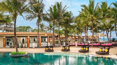 W Bali - Seminyak: Luxury Beach Resort in Indonesia | The Luxe Voyager