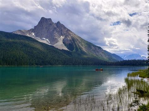 Hiking the Emerald Lake Loop - Yoho National Park - My Life Thriving