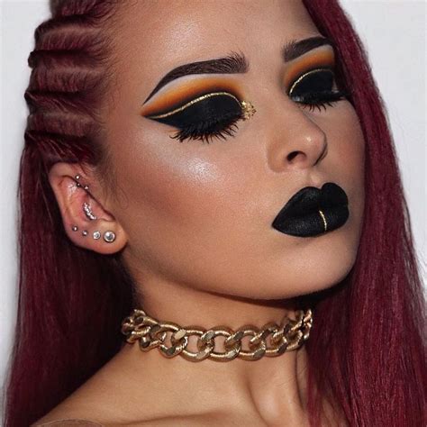 36 Black Lipstick Looks (With images) | Black lipstick makeup, Black lipstick look