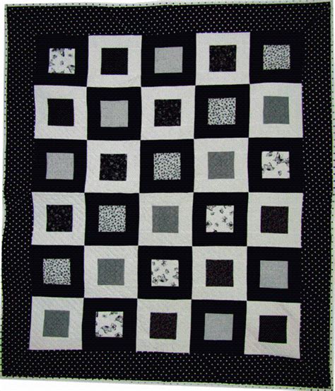 Black and White Multi-Square Quilt Design | Black and white quilts, Quilt patterns, Easy quilt ...