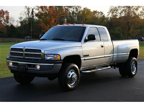 2002 Dodge Ram 3500 for Sale by Owner in Everett, WA 98201