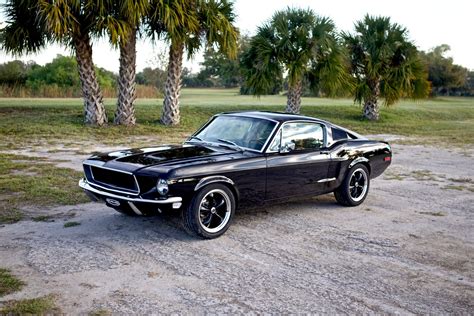 1968 Mustang GT 2+2 Fastback in Porsche Jet Black | Autos mustang, Carros y motos, Mustang