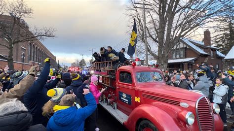 Michigan Football National Championship Parade in Ann Arbor (4K Video) - YouTube