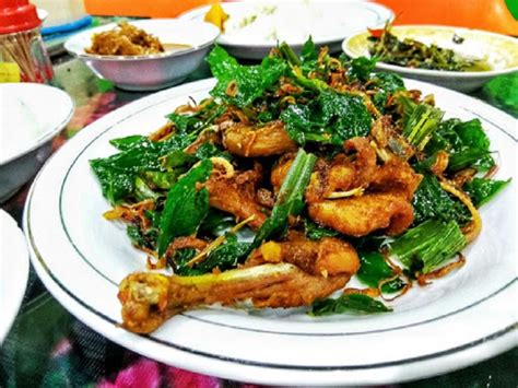 Berbuka dengan Ayam Tangkap | Pariwisata Indonesia