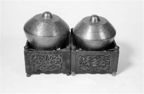 Kettle-gongs (kenong) | Museum of Fine Arts, Boston