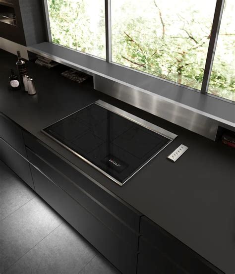 Wolf - 30 Inch Induction Cooktop in Stainless - CI30460T/S