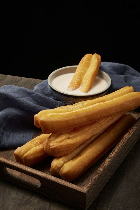 Chinese Style Breakfast Fried Dough Sticks In Soy Milk Picture And HD ...