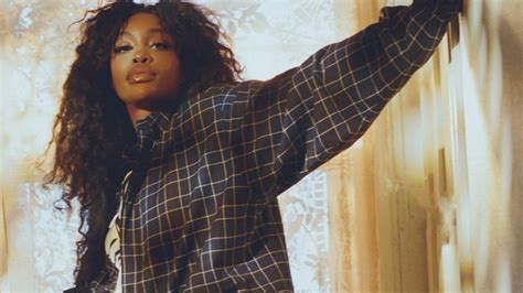 SZA Covers i-D Magazine in a Stunning Photoshoot by Petra Collins ...