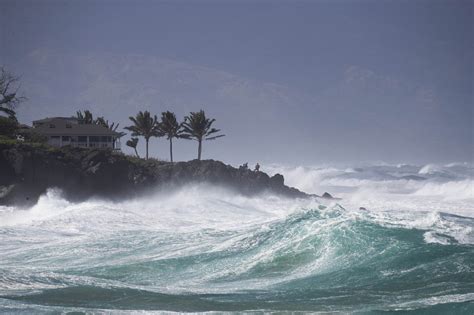 Heaviest rain, strongest wind and lowest temperature: Snow in Hawaii ...