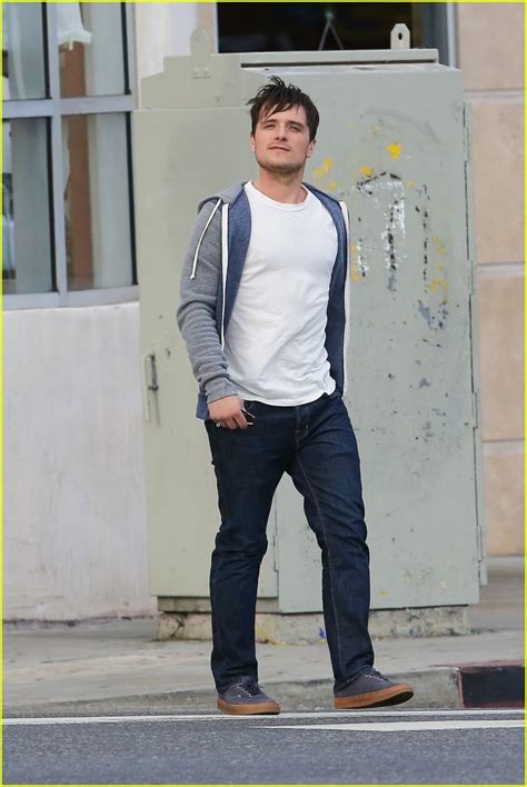 Seth Rogen & Josh Hutcherson Start Filming 'Future Man' Series: Photo ...