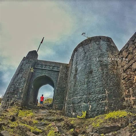 पुरंदर | Purandar Fort | Discover Maharashtra