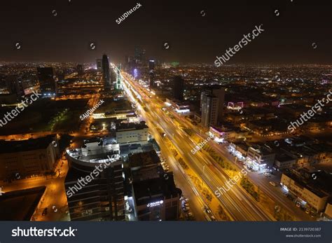 Saudi Night Sky: Over 3,299 Royalty-Free Licensable Stock Photos ...