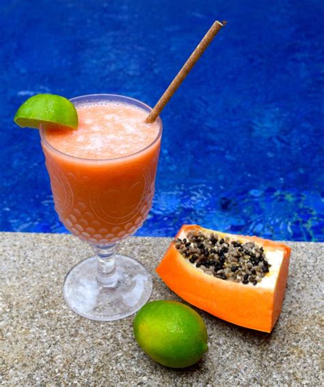 Papaya, Pineapple and Lime Smoothie | Recipe (With images) | Papaya ...