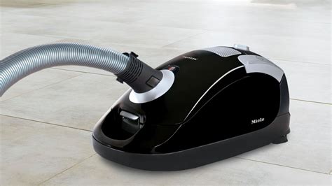 Miele C1 Compact Powerline Bagged Cylinder Vacuum Cleaner Reviews - Updated August 2024