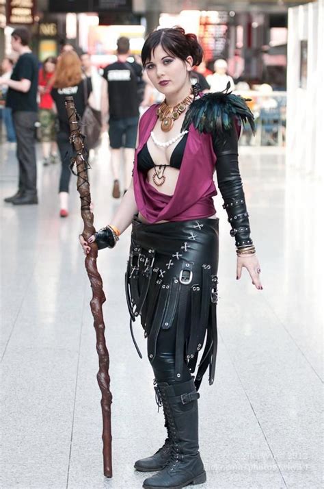 MORRIGAN | Morrigan cosplay, Morrigan dragon age, Cosplay