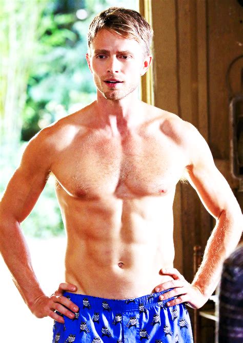 fuckyeahwadeandzoe | Wilson bethel, Hart of dixie, Shirtless celebrities