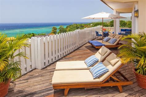 Never miss an ocean view while vacationing at #BeachesOchoRios ...