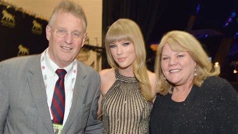 What We Know About Taylor Swift's Parents' Hush-Hush Divorce