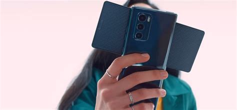 LG's New Dual-Screen Phone 'Wing' Is One Of The Weirdest Phones We've ...