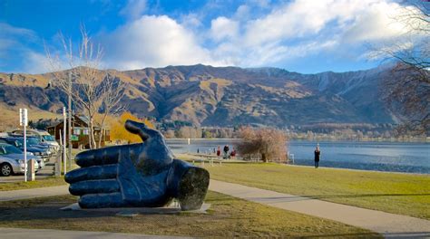 Lake Wanaka in Otago - Tours and Activities | Expedia