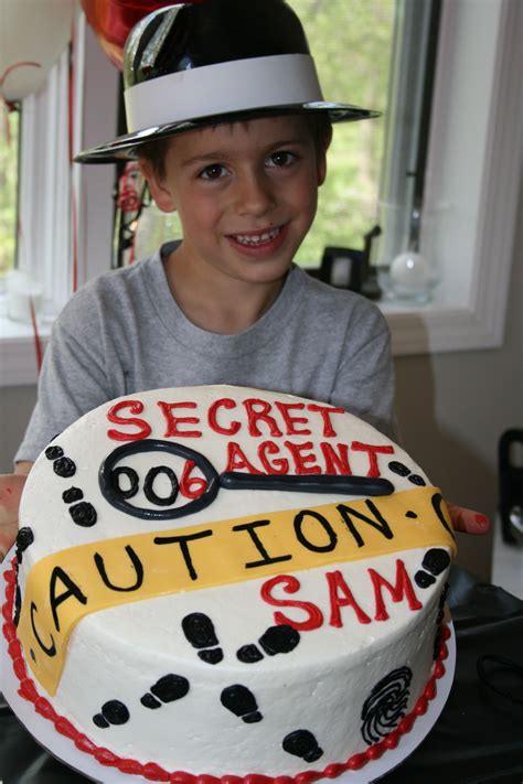 Sam's Spy themed Birthday Cake, Agent 006 for his 6th birthday. | Spy party, Spy birthday ...