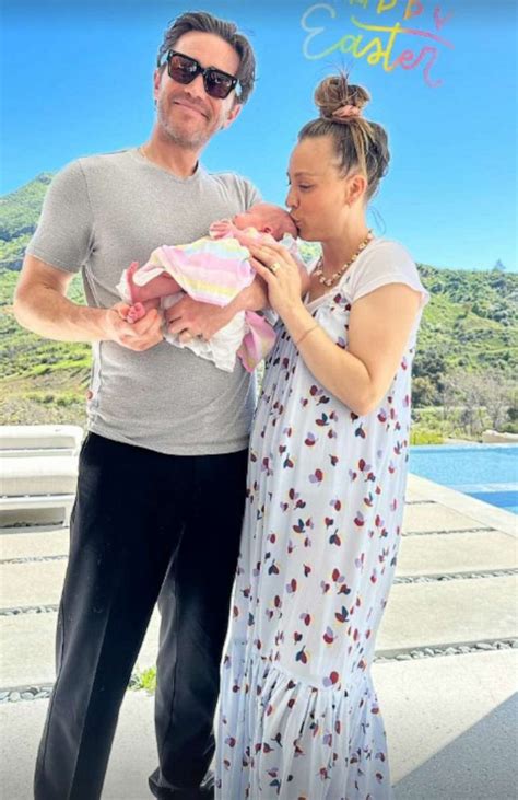 Kaley Cuoco shares photo with daughter Matilda for newborn's 1st Easter ...