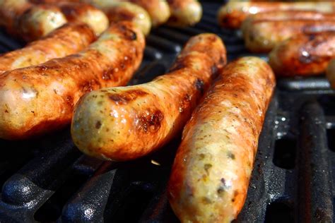 Bunnings Sausage Sizzle Fundraiser - Is It Really Worth It? - Bolsta ...