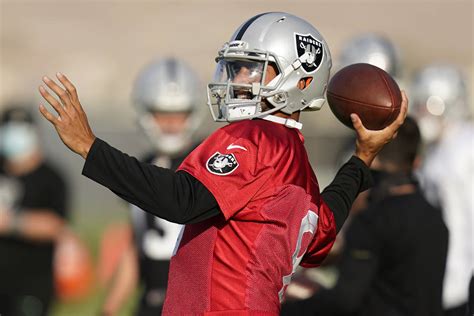 Marcus Mariota struggles during Raiders practice | Las Vegas Review-Journal