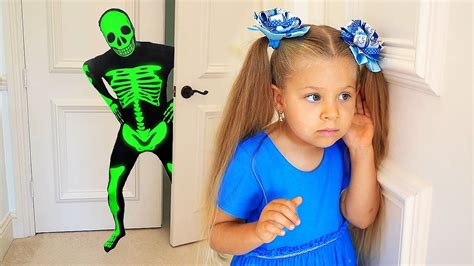 Diana and Halloween stories - YoutuBeRandom