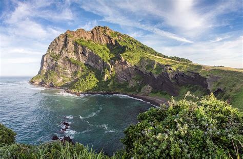 10 Reasons South Korea’s Jeju Island Should Be At The Top Of Your Travel Hit List | Urban List ...