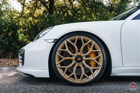 PORSCHE 911 TURBO S - VOSSEN FORGED - SERIES 17: S17-01 - Vossen Wheels