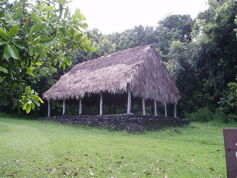 Traditional Hawaiian Long House | Andie B | Flickr