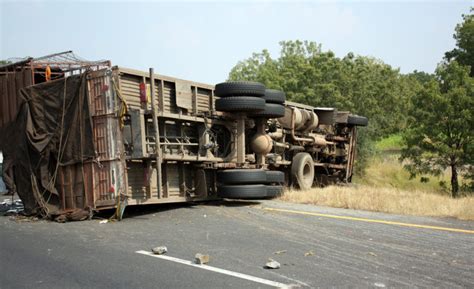 Negligence in Truck Accident Cases - Lawyers Blog