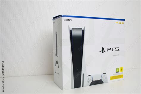 New PlayStation 5 Box Sony reveals PS5 console and games. Dualsense ...