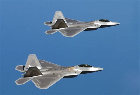 Who Would Win If An F-23 Stealth Jet And F-22 Raptor Fought To The Death? | The National Interest