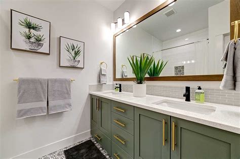 Plants That Thrive In The Bathroom | My Decorative