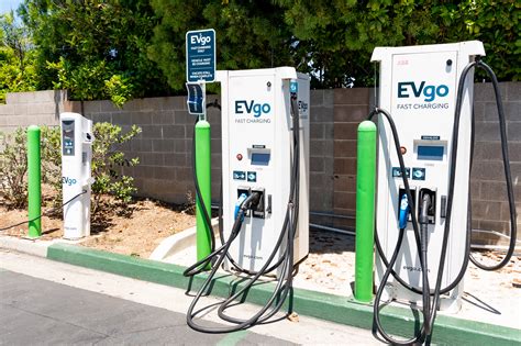 GM will help EVgo install 2,700 EV fast chargers across the US | Engadget