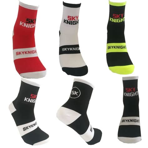 2017 Professional Brand Cycling Sport Socks Protect Feet Breathable ...