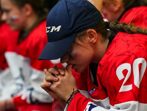 IIHF - History! Czechs beat Canada in semis