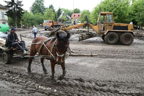 At least 20 killed by flood in BiH - China.org.cn