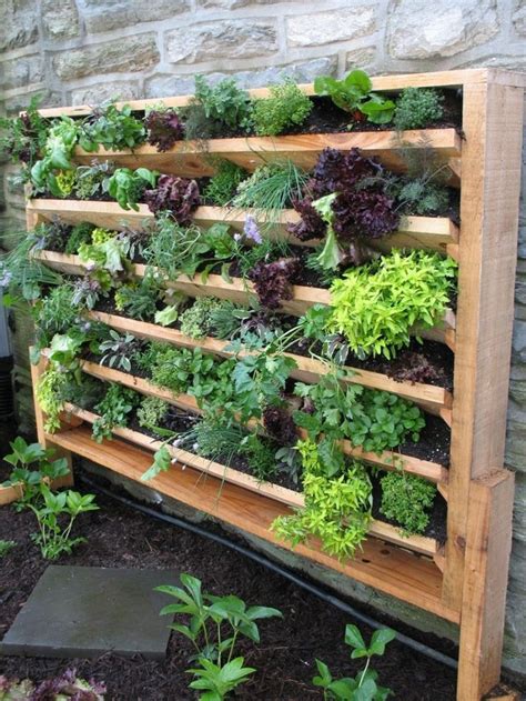 Hochbeet Balkon Selbst Bauen | Vertical garden diy, Vertical garden ...