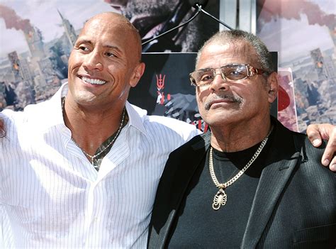 Dwayne “The Rock” Johnson Mourns Death of Dad Rocky Johnson in Touching Tribute | KKCH – The Lift FM