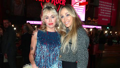 Miley & Tish Cyrus Seen In 1st Photos Since Tish’s Engagement – Hollywood Life