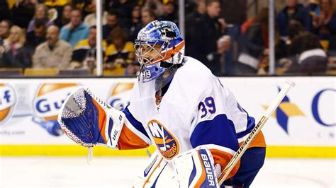 Islanders place goalie Rick DiPietro on waivers - Newsday