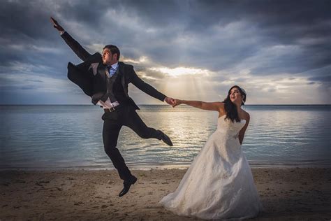 Top 10 Best Wedding Photographers in The World | TopTeny.com