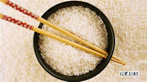 Is eating raw rice safe? - WOMS