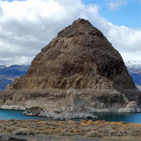 Pyramid Lake – Reno, Nevada - Atlas Obscura