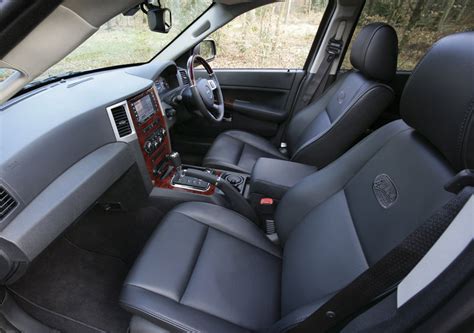 Automobile: Jeep Grand Cherokee Overland UK Version, 2008