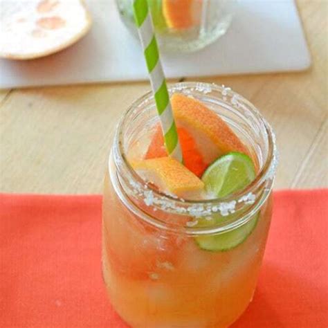 Chipotle Grapefruit Margaritas – WellPlated.com